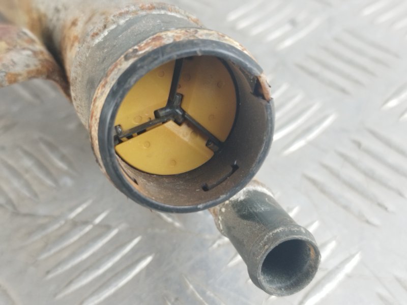 Горловина топливного бака, 4000 рублей, Пешки