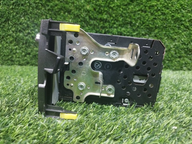 Магнитола, 2000 рублей, Пешки