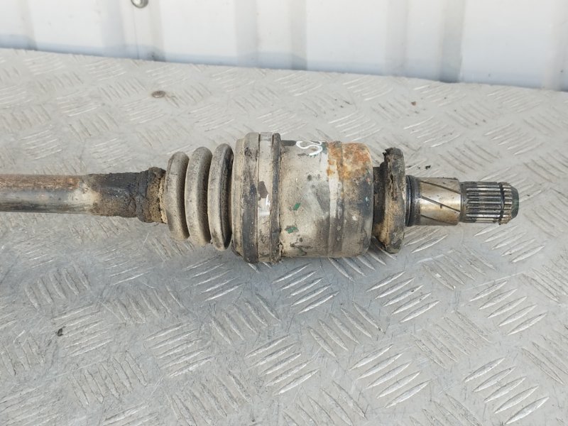 Привод, 5000 рублей, Пешки