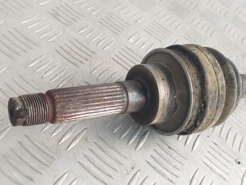 Привод, 5000 рублей, Пешки