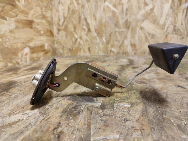 Датчик уровня топлива, 1500 рублей, Пешки