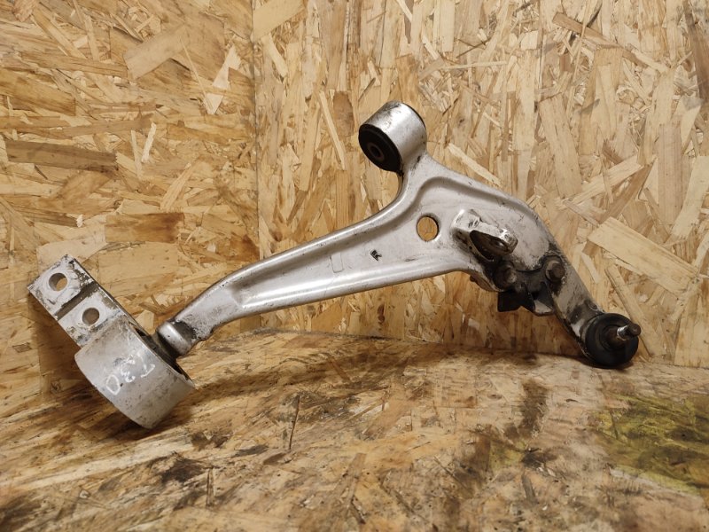 Рычаг нижний, 7000 рублей, Пешки