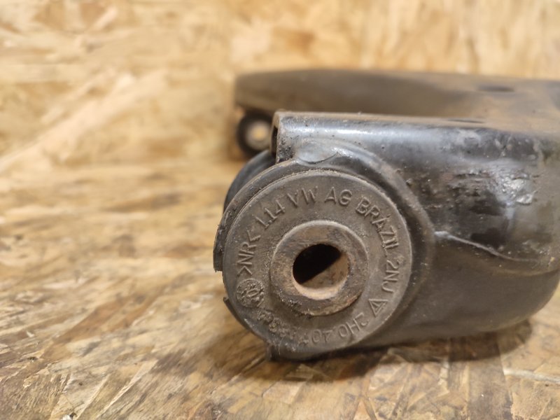 Рычаг нижний, 7000 рублей, Пешки