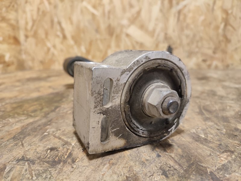 Рычаг нижний, 4000 рублей, Пешки