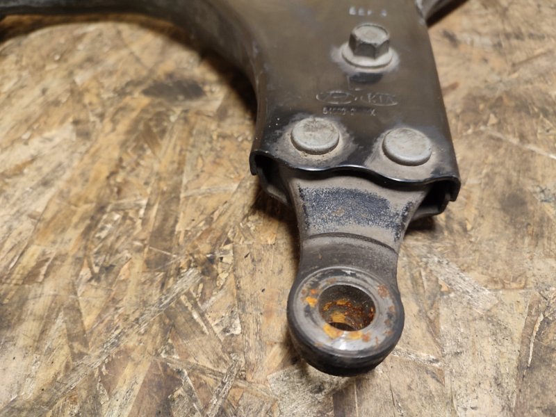 Рычаг нижний, 2000 рублей, Пешки