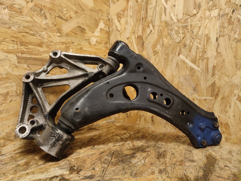 Рычаг нижний, 4000 рублей, Пешки