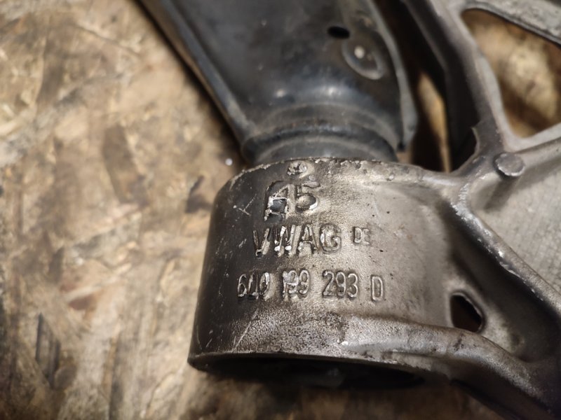 Рычаг нижний, 4000 рублей, Пешки