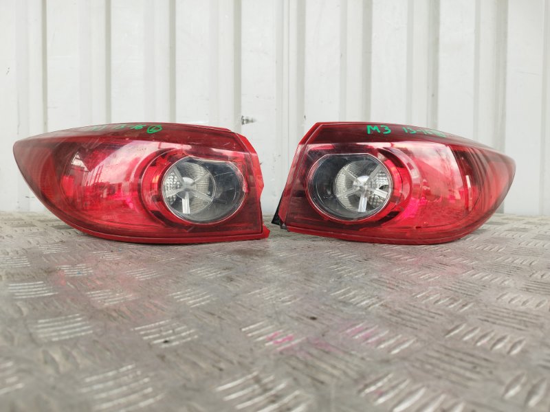 Стоп-сигнал, 1000 рублей, Пешки