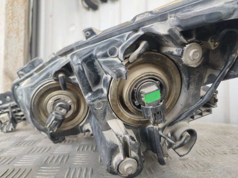 Фара, 1000 рублей, Пешки