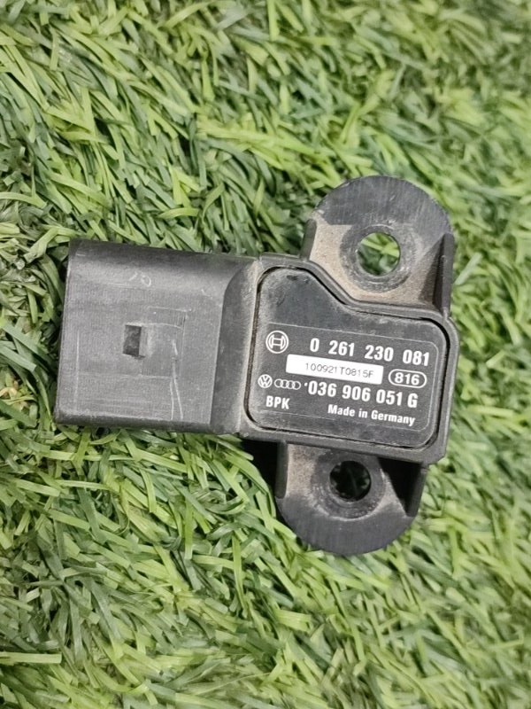 Датчик массового расхода воздуха, 2000 рублей, Пешки