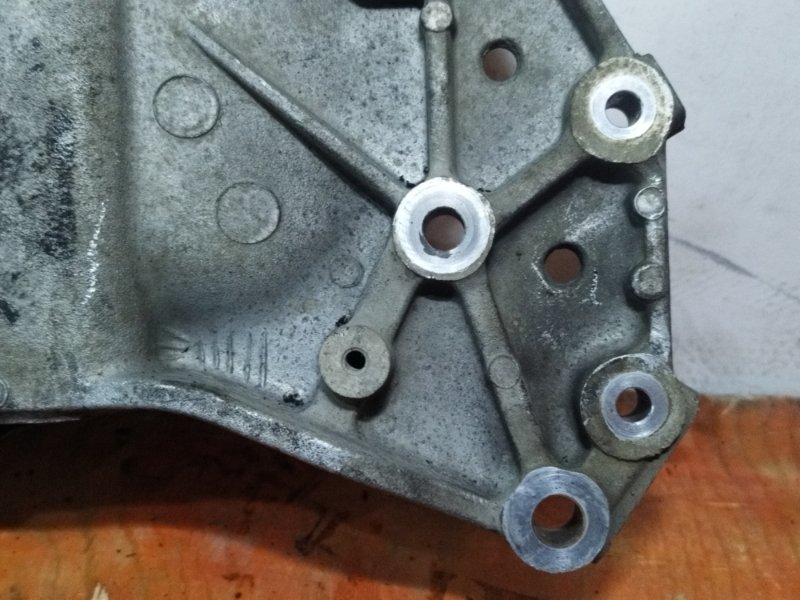 Подрамник, 5000 рублей, Пешки