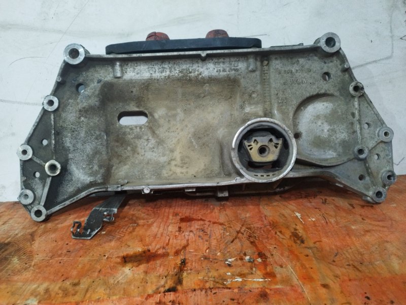 Подрамник, 5000 рублей, Пешки