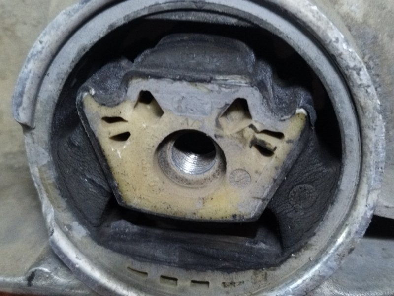 Подрамник, 5000 рублей, Пешки