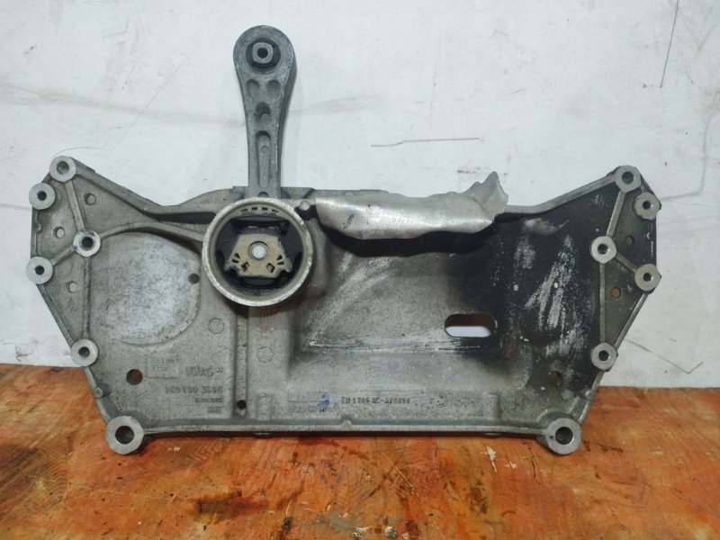 Подрамник, 5000 рублей, Пешки