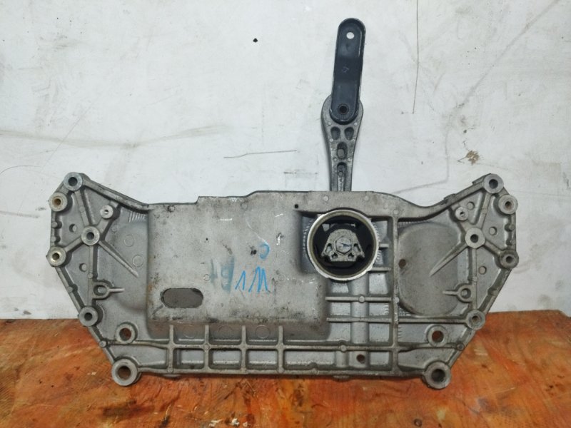 Подрамник, 5000 рублей, Пешки