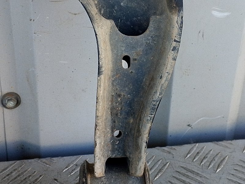 Рычаг верхний, 2500 рублей, Пешки