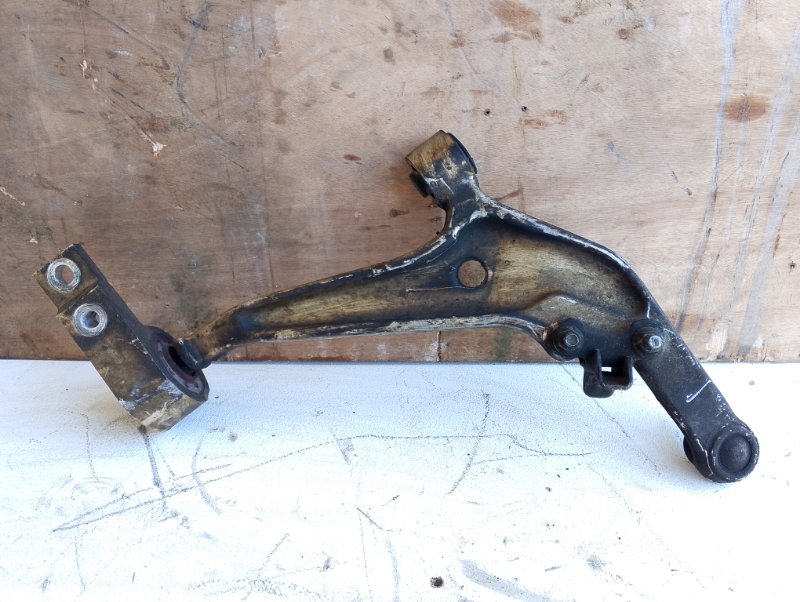 Рычаг нижний, 7000 рублей, Пешки