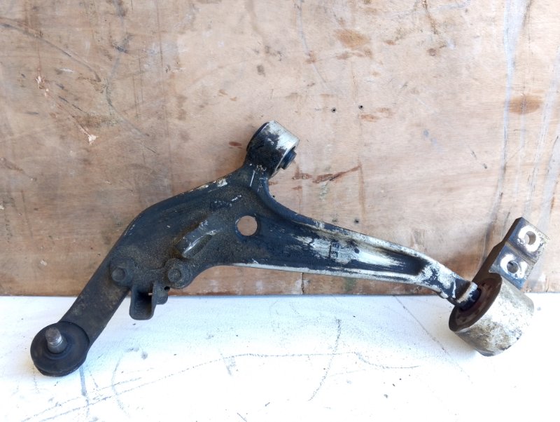 Рычаг нижний, 7000 рублей, Пешки