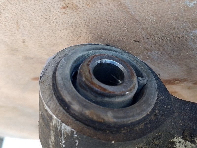 Рычаг нижний, 7000 рублей, Пешки