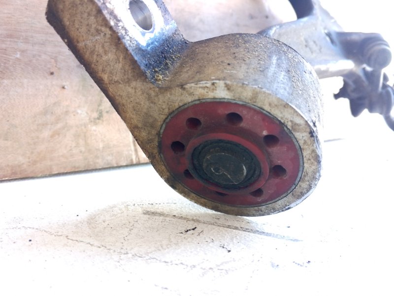 Рычаг нижний, 7000 рублей, Пешки