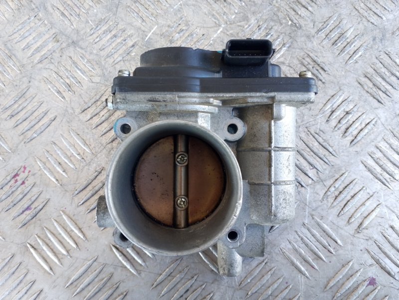 Дроссельная заслонка, 2000 рублей, Пешки