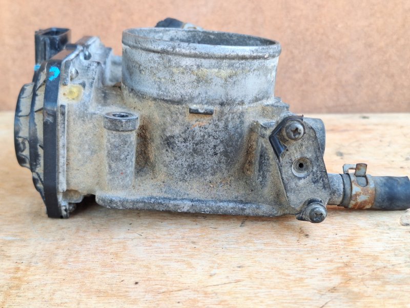 Дроссельная заслонка, 2000 рублей, Пешки