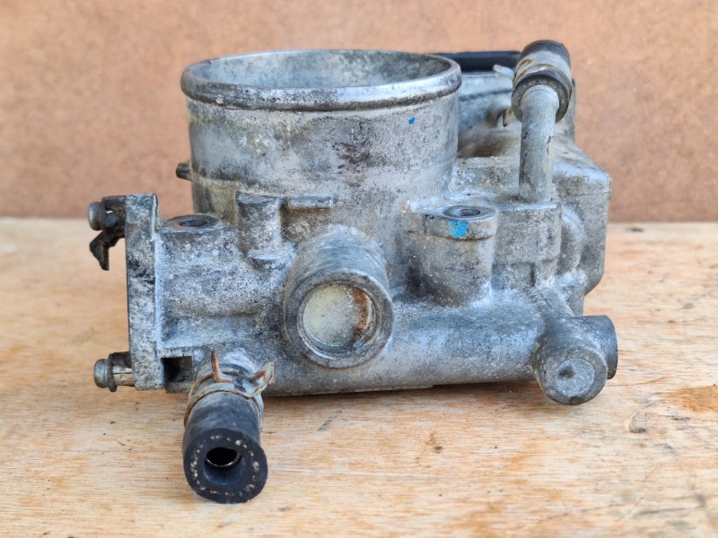 Дроссельная заслонка, 2000 рублей, Пешки