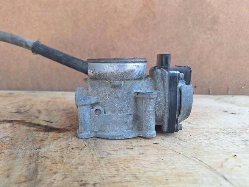 Дроссельная заслонка, 2000 рублей, Пешки