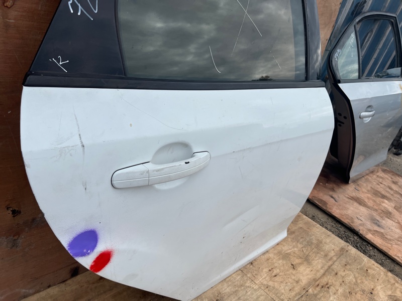 Дверь, 14000 рублей, Пешки