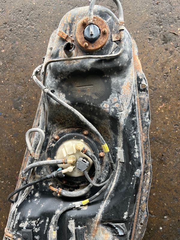 Бак топливный, 18000 рублей, Пешки