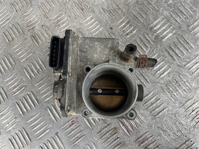 Дроссельная заслонка, 2000 рублей, Пешки