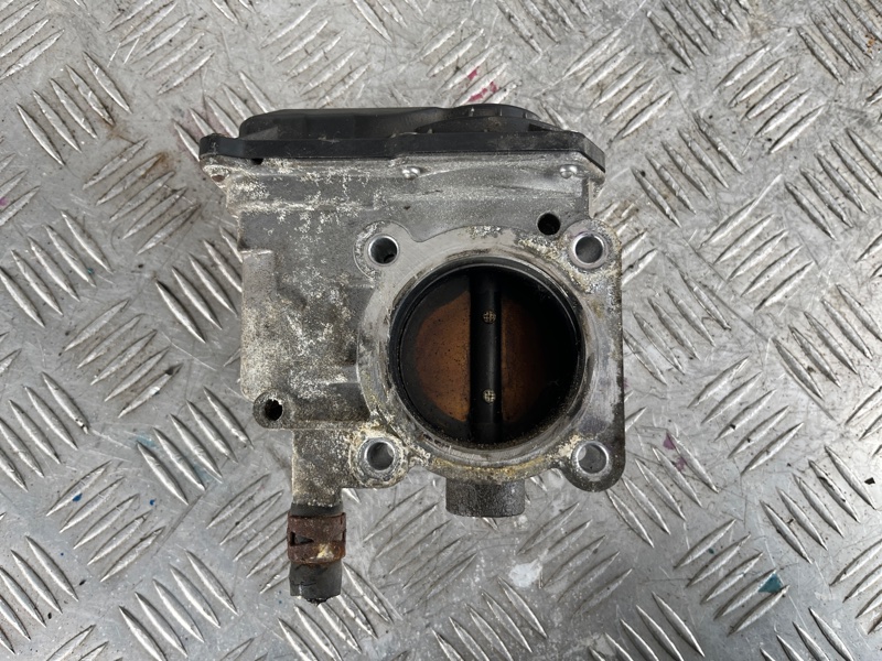 Дроссельная заслонка, 2000 рублей, Пешки