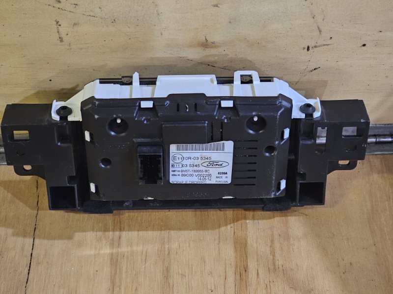 Монитор, 2500 рублей, Пешки