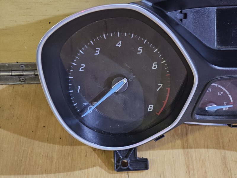 Панель приборов, 6000 рублей, Пешки