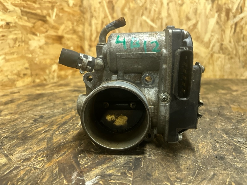 Дроссельная заслонка, 2000 рублей, Пешки