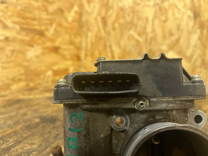 Дроссельная заслонка, 2000 рублей, Пешки