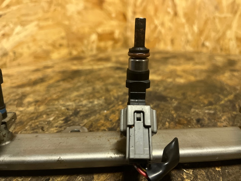 Форсунка топливная, 2000 рублей, Пешки