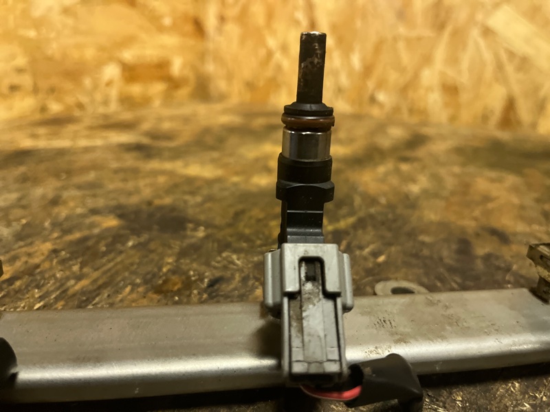 Форсунка топливная, 2000 рублей, Пешки