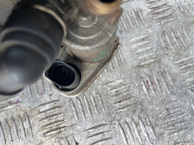 Дроссельная заслонка, 2000 рублей, Пешки