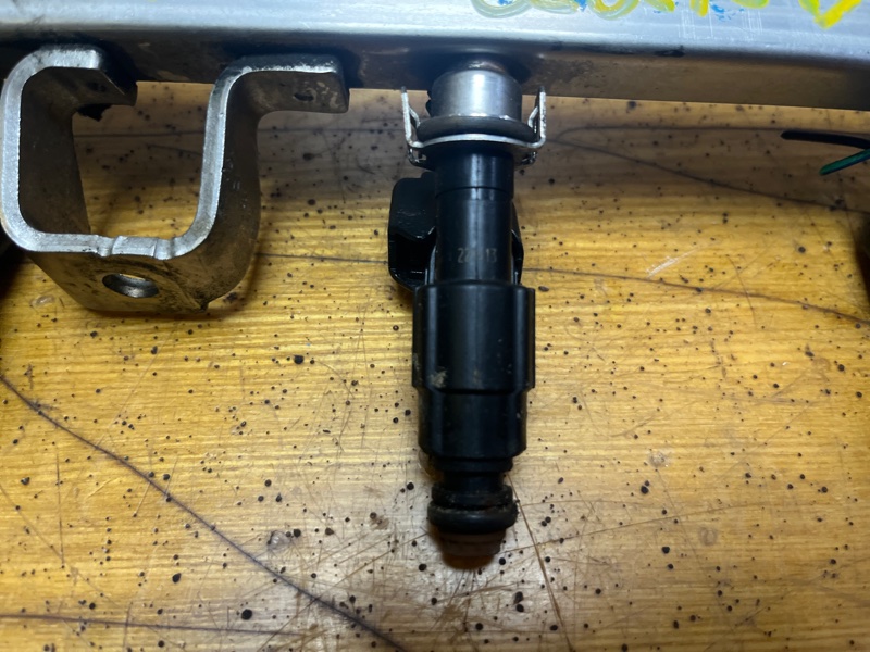 Форсунка топливная, 3000 рублей, Пешки