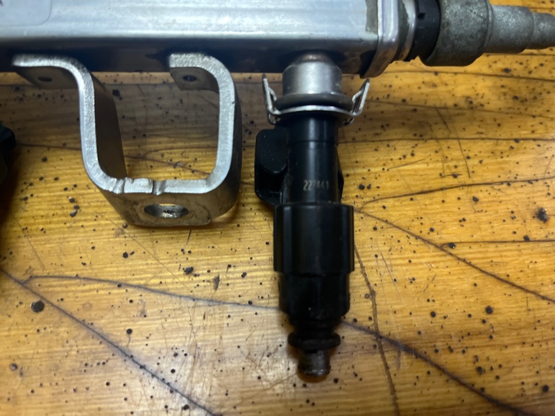 Форсунка топливная, 3000 рублей, Пешки