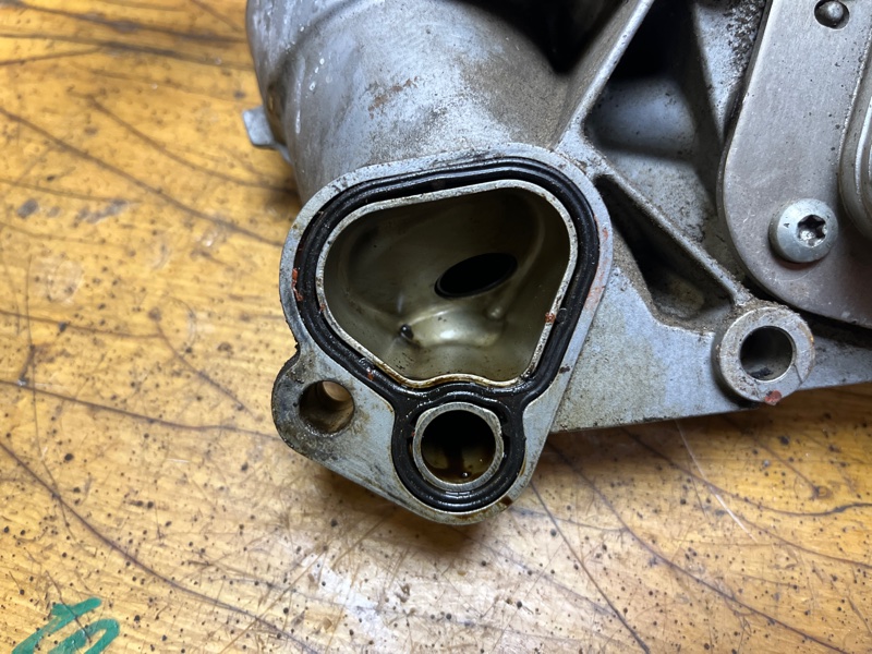 Теплообменник масляного фильтра, 3500 рублей, Пешки