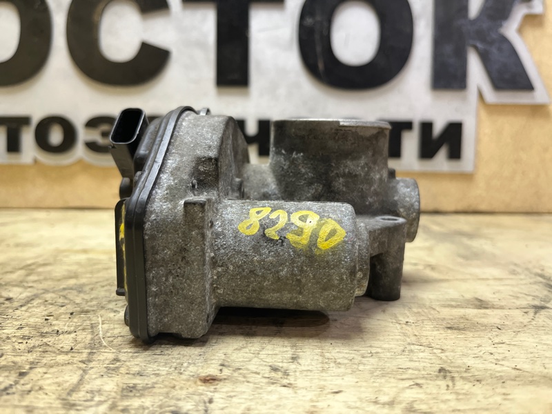 Дроссельная заслонка, 2000 рублей, Пешки