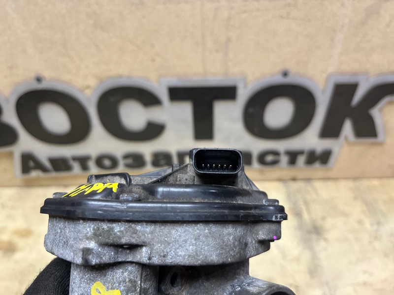 Дроссельная заслонка, 2000 рублей, Пешки