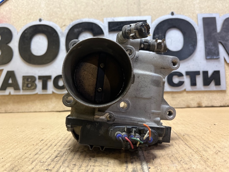 Дроссельная заслонка, 2000 рублей, Пешки