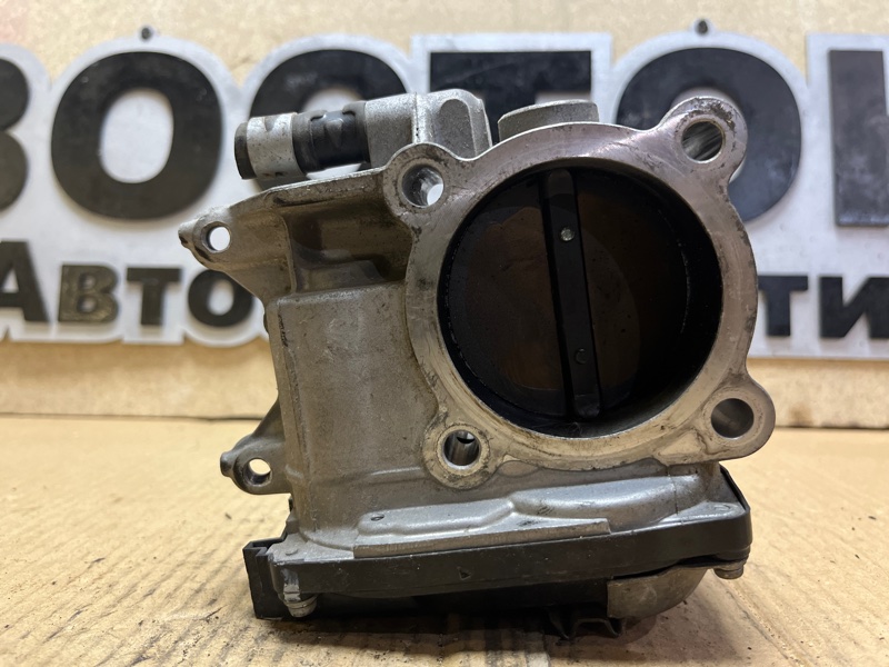 Дроссельная заслонка, 2000 рублей, Пешки