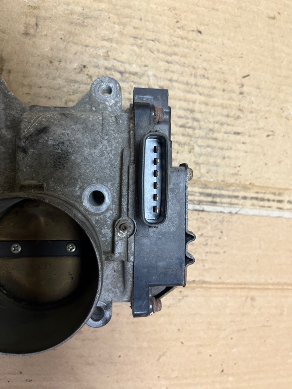 Дроссельная заслонка, 2000 рублей, Пешки