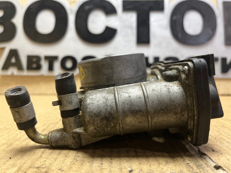 Дроссельная заслонка, 2000 рублей, Пешки