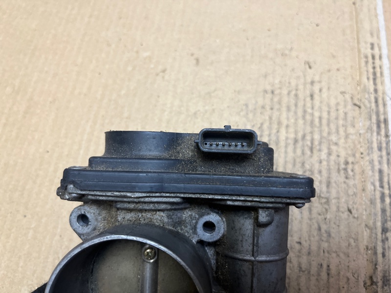 Дроссельная заслонка, 2000 рублей, Пешки