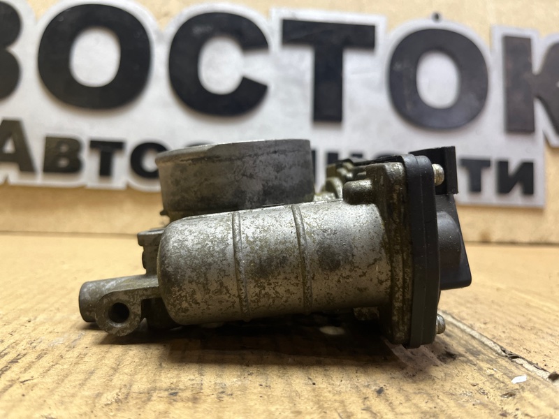 Дроссельная заслонка, 2000 рублей, Пешки